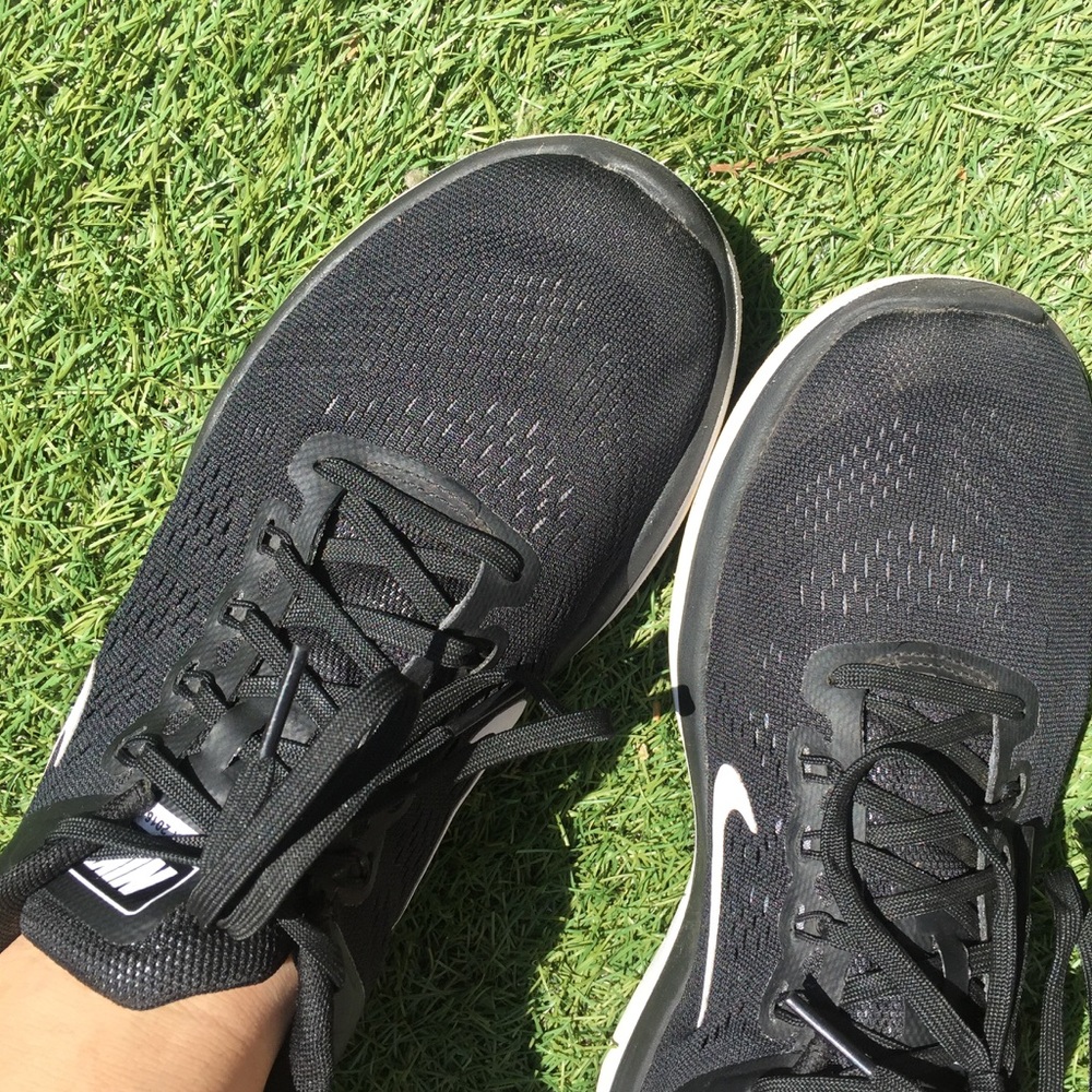 Nike gym shoes